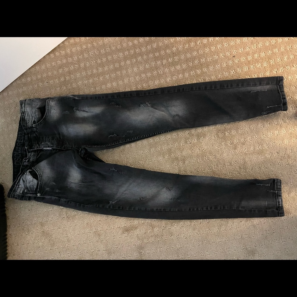 Dsquared2 women’s jeans size 44 luxury stylish great looking barely worn